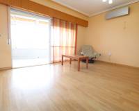 Resale - Apartment - Torrevieja - Playa de Los Naufragos