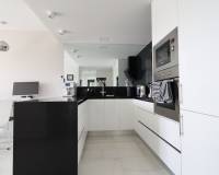 Resale - Apartment - Los Altos - Res. El Amanecer