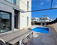 Resale - Detached Villa - Villamartin - PAU 26