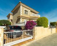 Resale - Villa - Torrevieja - Los Altos