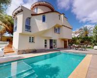 Resale - Villa - Orihuela Costa - La Zenia