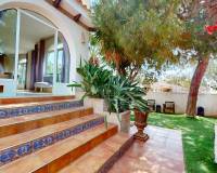 Resale - Villa - Orihuela Costa - La Zenia