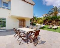 Resale - Villa - Orihuela Costa - La Zenia