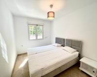 Resale - Bungalow - Villamartin - Rioja