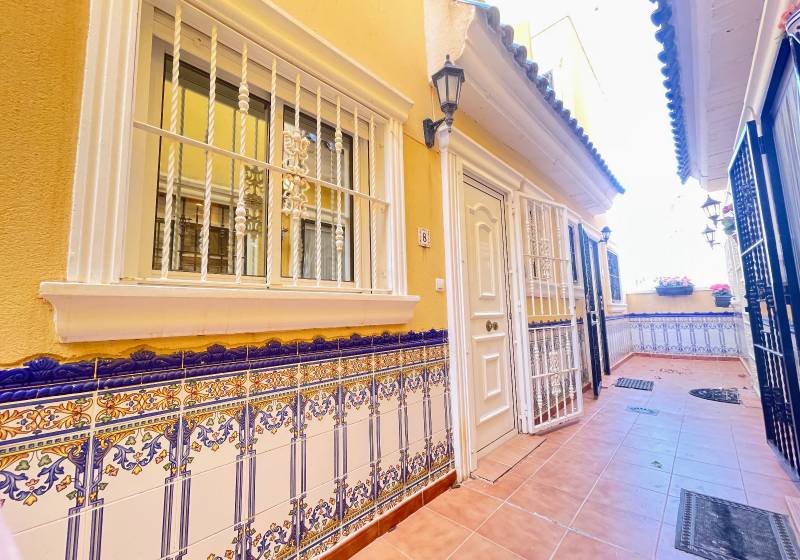 Town house - Resale - Villamartin - Las Filipinas