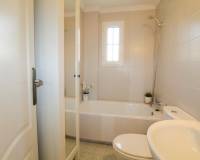 Resale - Apartment - Torrevieja - La Veleta