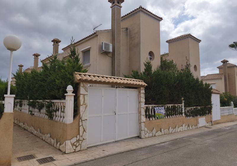 Quad House - Resale - Playa Flamenca - Zodiaco