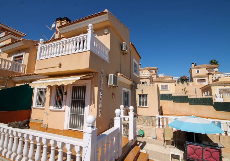 Semi Detached House - Resale - Villamartin - Blue Lagoon