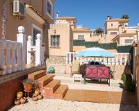 Resale - Semi Detached House - Villamartin - Blue Lagoon