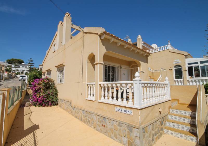 Detached Villa - Resale - Villamartin - Blue Lagoon