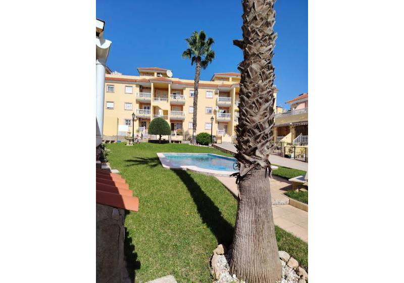 Semi Detached House - Resale - Villamartin - Florida Golf