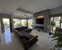 Resale - Villa - Orihuela Costa - Villamartin