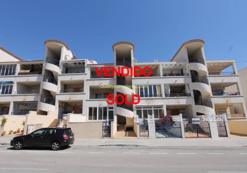 Top floor bungalow with solarium - Resale - Orihuela Costa - Punta Prima