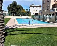 Resale - Bungalow ground floor corner - Torrevieja - Aguas Nuevas