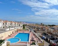 Resale - Top floor bungalow with solarium - Torrevieja - Aguas Nuevas