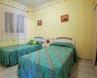 Resale - Bungalow ground floor - Torrevieja - Aguas Nuevas