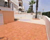 Resale - Bungalow ground floor corner - Orihuela Costa - Villamartin