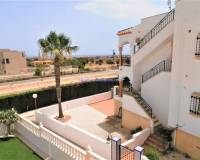 Resale - Bungalow ground floor corner - Orihuela Costa - Villamartin