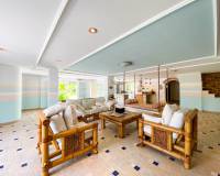 Segunda Mano - Villa de Lujo - Villamartin