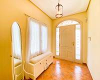 Segunda Mano - Villa de Lujo - Villamartin